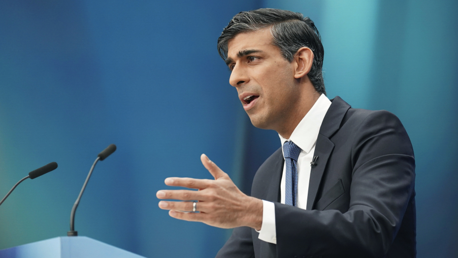 O POTEZU RIŠIJA SUNAKA BRUJI BRITANIJA! Poslanicima koji su se kladili za datum održavanja izbora učinio OVO!