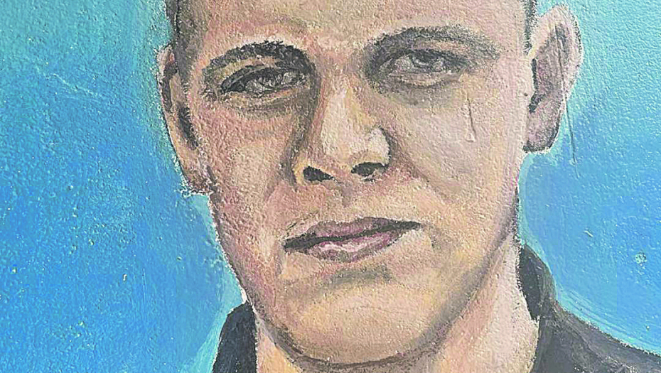 NA MURALU LUKE JOVOVIĆA SE POJAVILA SUZA! Čudo na slici dečaka iz Ratkova koji je nastradao tuđom nepažnjom