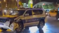 SUDAR POLICIJSKOG AUTOMOBILA I CIVILNOG VOZILA Saobraćajna nesreća u Novom Sadu (VIDEO)