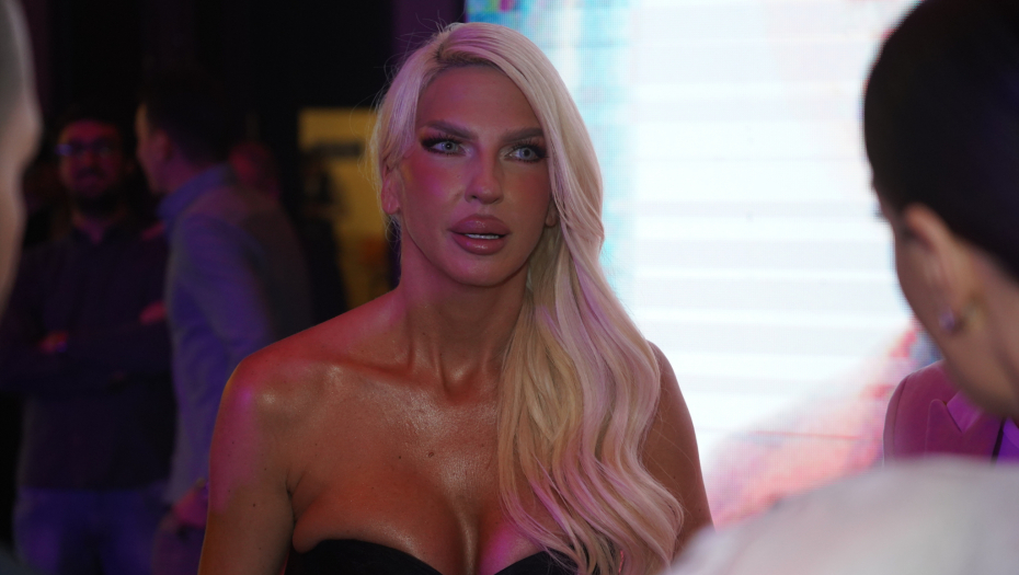 KARLEUŠINE PESME ZAUVEK UKLONJENE! Jelena se hitno oglasila nakon šok odluke