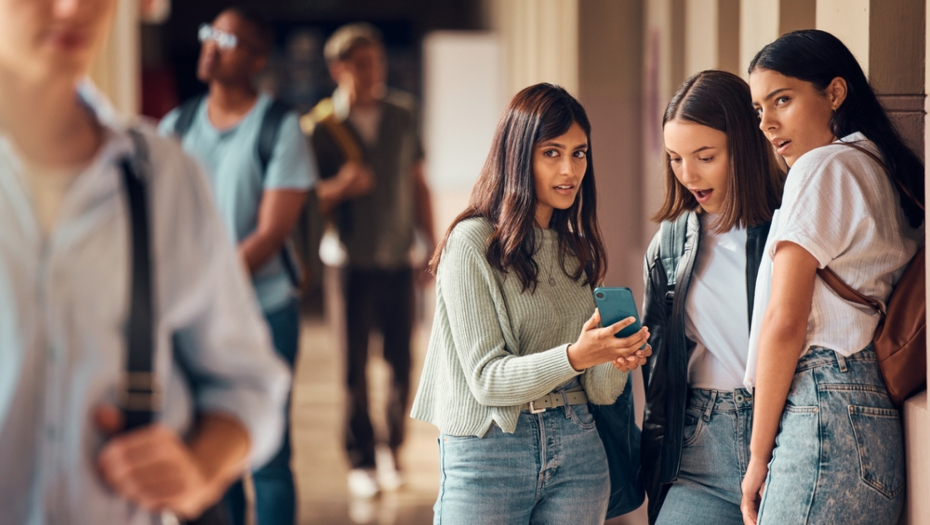 NE TRPI NASILJE!NE BOJ SE! NE BUDI POSMATRAČ! Prijavi digitalno nasilje (VIDEO)