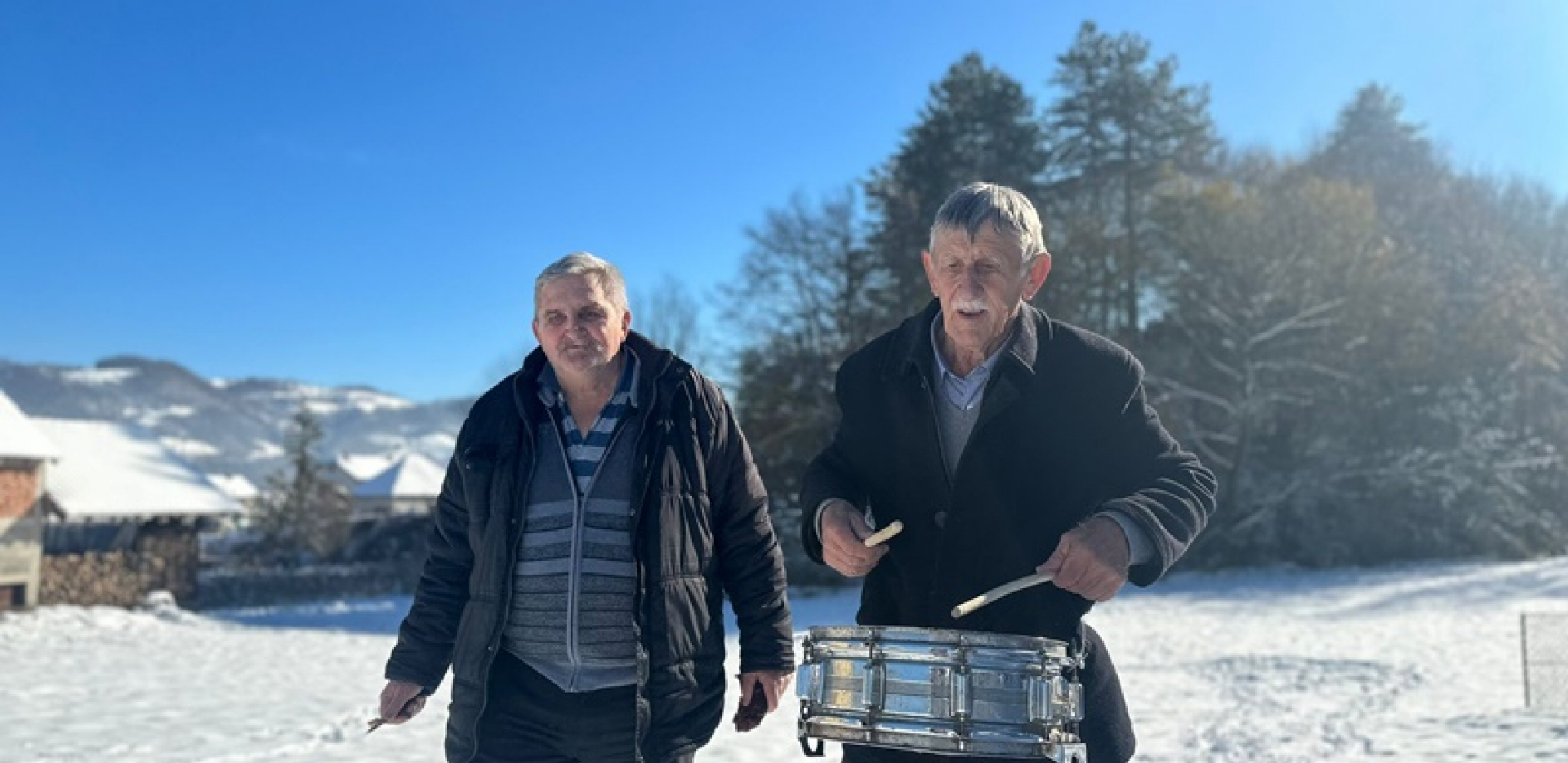U IVANJICI SNEG DO KUKA Evo kako meštani provode zimske dane