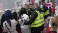 ANITU OPKOLILO OBEZBEĐENJE! Učesnica pravi neviđeni haos, divlja po imanju!
