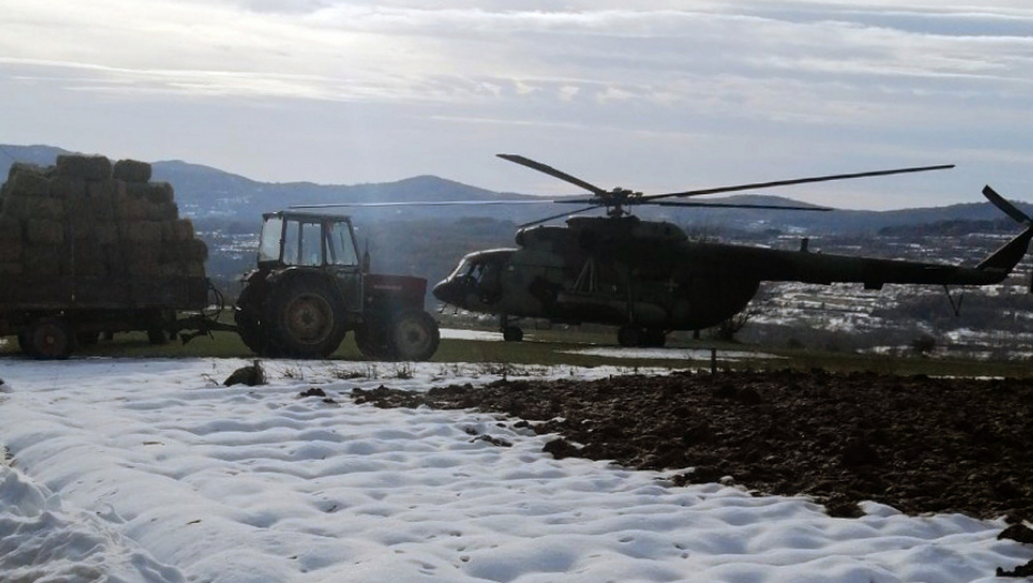 JEDINICE VOJSKE SRBIJE U AKCIJI NA TERENU U pružanje pomoći uključeni i helikopteri  (FOTO)