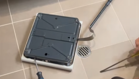 NEMILA SCENA U KUPATILU Vaga jedne žene skriva jezivo stvorenje (VIDEO)