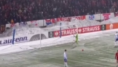 PREKINUT MEČ LIGE KONFERENCIJA Razlog je bizaran, gostujući navijači su pretrerali (VIDEO)