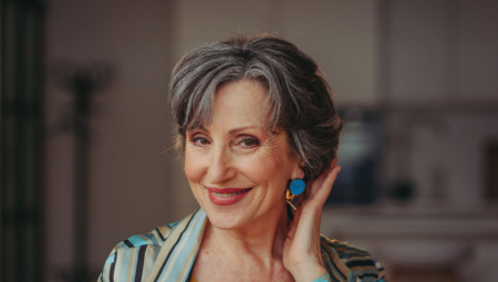 ONA IMA 68, A NJEN DEČKO 28 GODINA  "Nismo se videli još uvek uživo, ali volimo se, šaljem mu novac i poklone"