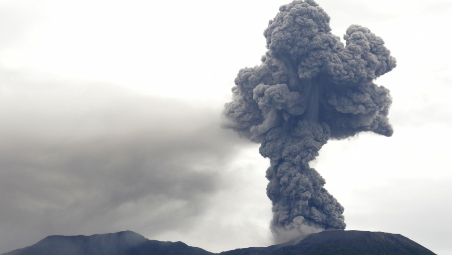 IZNENADNA ERUPCIJA VULKANA U INDONEZIJI Pronađena tela 11 žrtava