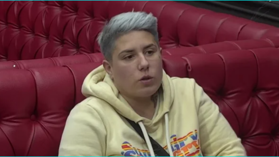 MATOROJ SE POGORŠALO STANJE Godinama ima problem sa srcem, a usled svakodnevnog stresa dešava joj je se ovo!