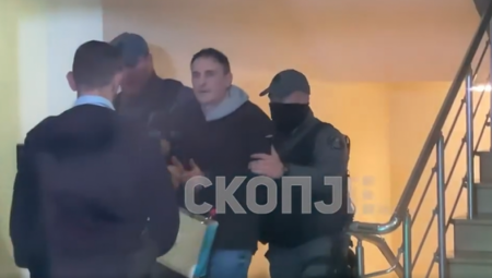 OTAC UBIJENE VANJE PLAKAO U SUDNICI Molio je DA GA PUSTE kući! Sve je šokirao svojim ponašanjem