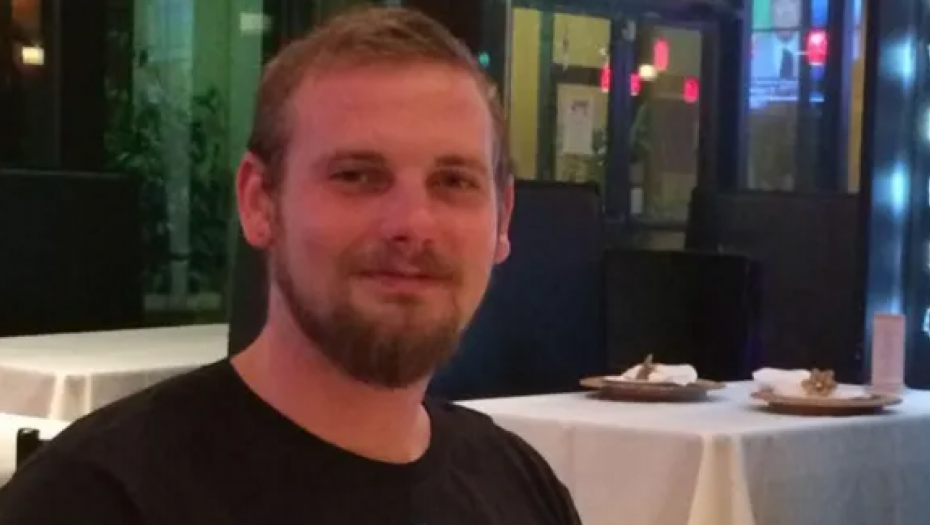 PIVO MU DOŠLO GLAVE Popio omiljeno piće sa drugarima i nije preživeo, sumnja se na ovo