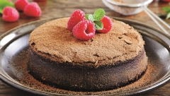FENOMENALNA SLADOLED TORTA Od samo 3 sastojka, napolitanke joj daju dodatnu draž