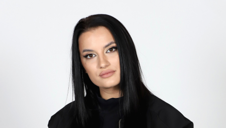 DRAMA BARBARE BOBAK DIGLA MEDIJE NA NOGE Pevačica kuka da je izgubila kofer para, a onda je isplivala istina