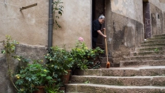 SVET BROJI SVE VIŠE 100-GODIŠNJAKA U budućnosti najdugovečnija biće ova evropska nacija