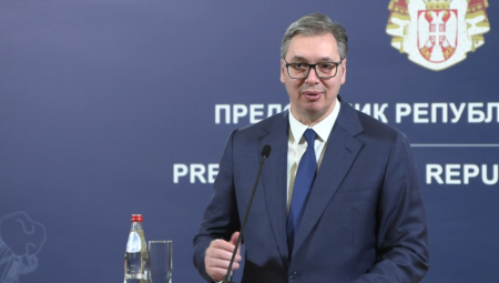 VOZNIJAK DOBIJA SRPSKI PASOŠ Vučić otkrio: On i njegova žena postaju građani Srbije!
