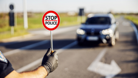 ZA PREKORAČENJE BRZINE, UVODE SE DRAKONSKE MERE Kazna sa 150 ide na 5.000 evra, ali to nije sve