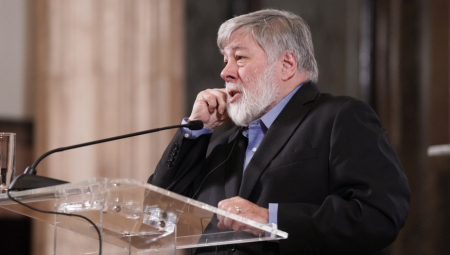 NEKI OD NAJVAŽNJIH LJUDI SVETA ĆE TRAŽITI SRPSKI PASOŠ Vučić: Cene nezavisnu politiku Srbije