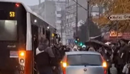 NEKI PUTNICI IMAJU POSEKOTINE Epilog napada na GSP u Beogradu