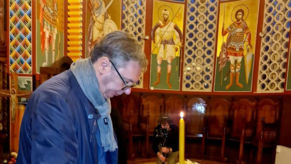 "PONOSAN SAM NA NAŠU TRADICIJU I VERU" Predsednik Vučić posetio manastir Đunis (FOTO)