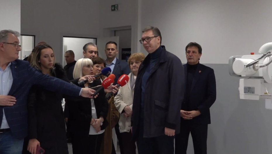 VUČIČ O UTIŠANIM OPOZICIONIM MEDIJIMA Od oduševljenja ne stižu da pišu