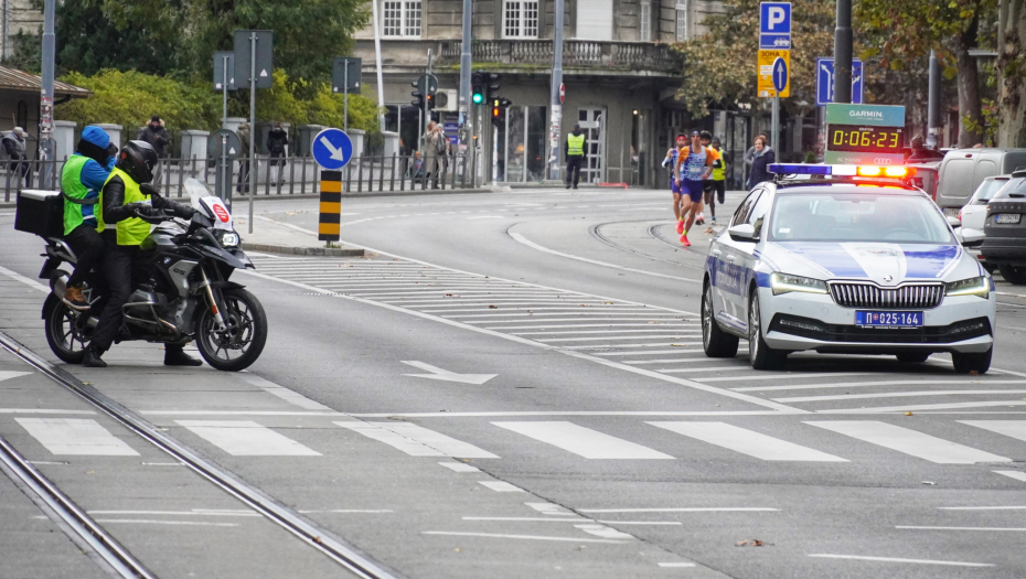 KOLAPS KOD SAJMA Sudar tramvaja i automobila (FOTO)