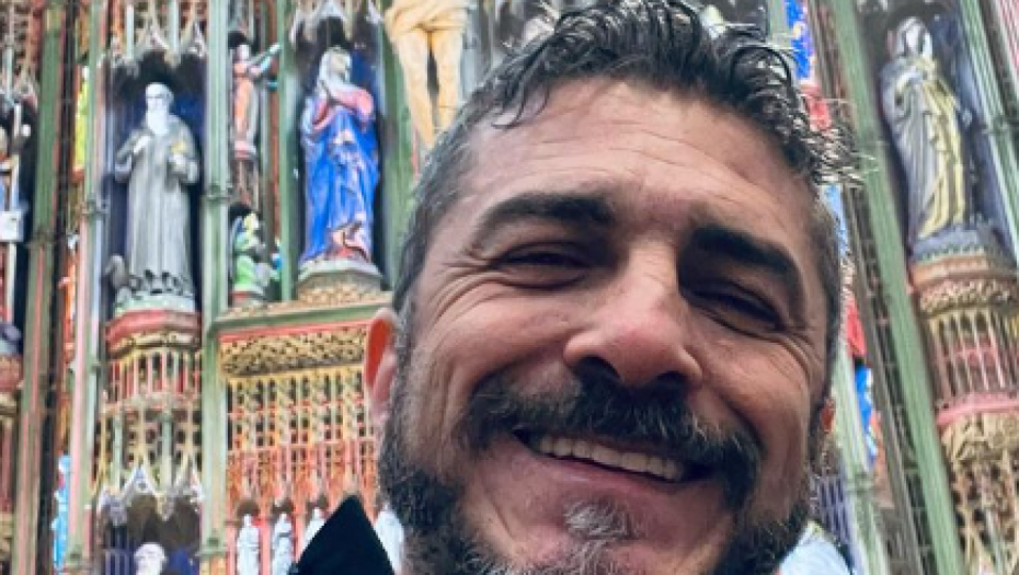NAŠAO SAM JE MRTVU U KADI, POKUŠAO SAM DA SE UBIJEM: Strašna sudbina domaćeg glumca ledi krv u žilama, tu nije kraj užasima