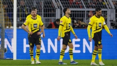 DORTMUND SE UDALJAVA OD VRHA TABELE Milioneri "kiksnuli" u Bavarskoj, Bohum i Hajndenhajm ostvarili velike pobede