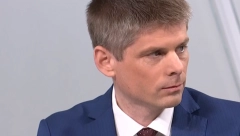 VUČIĆ JASNO REKAO KOJE SU CRVENE LINIJE Arno Gujon na terenu video ko se bori za Srbe na KiM