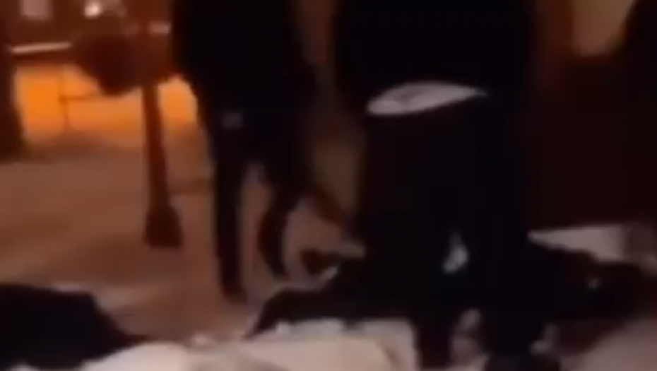 PRVI SNIMAK PUCNJAVE U ŠVEDSKOJ Ranjeni tinejdžeri leže u snegu (UZMEMIRUJUĆI VIDEO)