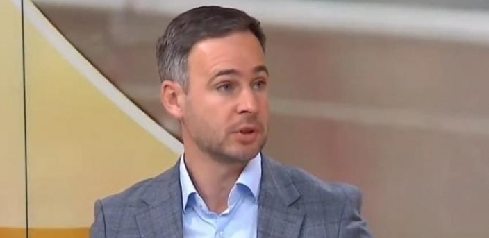 ALEKSIĆ JEDVA ZAVRŠIO SREDNJU ŠKOLU A NAPADA SRPSKE AKADEMIKE, PROFESORE I DOKTORE! (VIDEO)