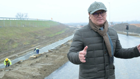 Ministar građevinarstva, saobraćaja i infrastrukture Republike Srbije Goran Vesić obišao radove na nadvožnjaku na Km95+739
