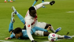 DERBI U BUNDESLIGI BEZ POBEDNIKA Remi Štutgarta i Leverkuzena