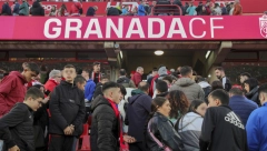 OPET NA TERENU POSLE TRAGEDIJE Utakmica između Granade i Atletik Bilbaa nastavlja se u ponedeljak