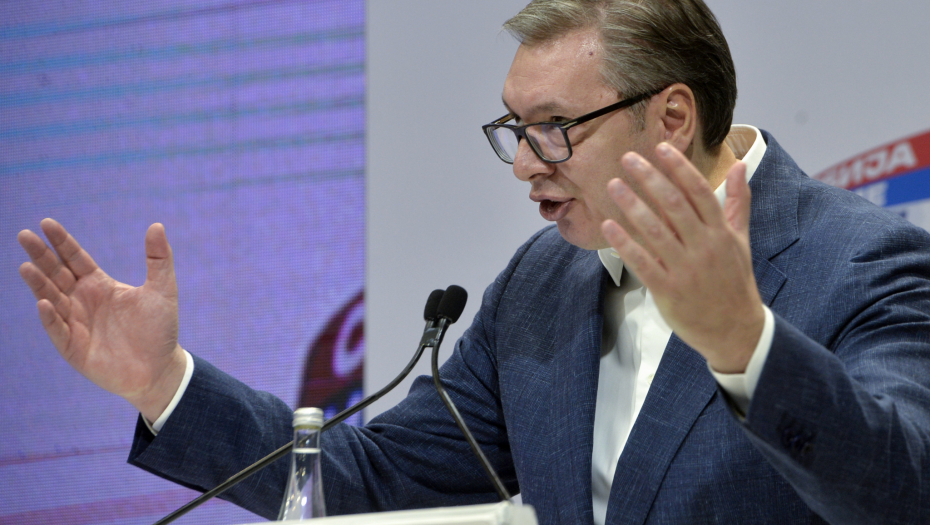 "SVE MOŽETE DA SLOMITE, ALI SLOBODARSKI DUH U LJUDIMA NE MOŽETE" Moćna poruka Vučića u prepunoj hali u Prokuplju (VIDEO)