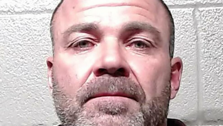 POLICAJAC RAZLUPAO PRODAVNICU ZA ODRASLE Kada je video šta njegova žena želi da kupi, pao mu mrak na oči