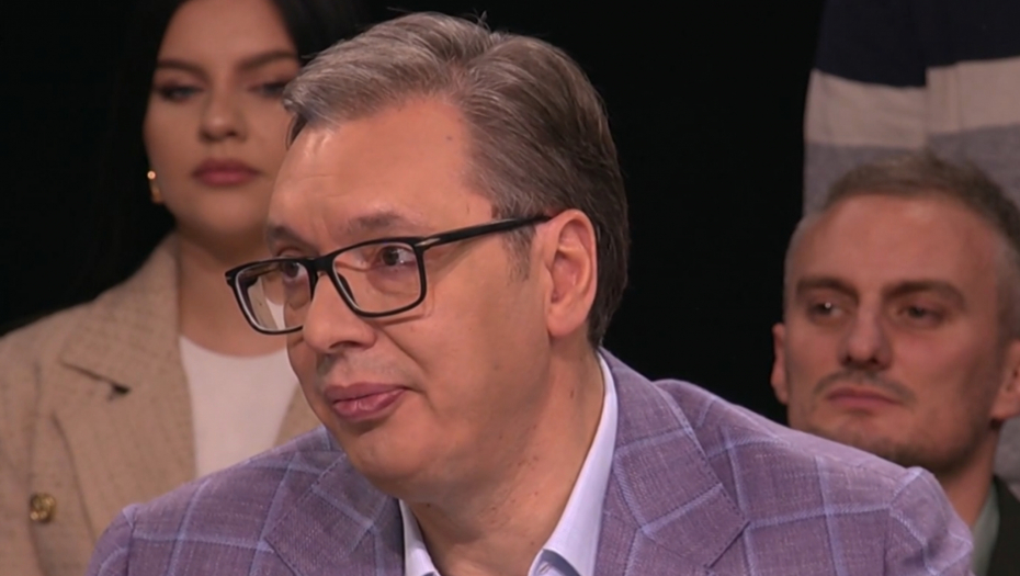 "NOVO POVEĆANJE PLATA I PENZIJA SLEDEĆE GODINE" Vučić najavio poboljšanje životnog standarda ljudi