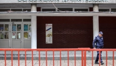 IPAK NIŠTA OD PRODUŽETKA RASPUSTA Đaci u Vojvodini se danas vraćaju u škole, a evo koliko još traje raspust u ostalim delovima Srbije