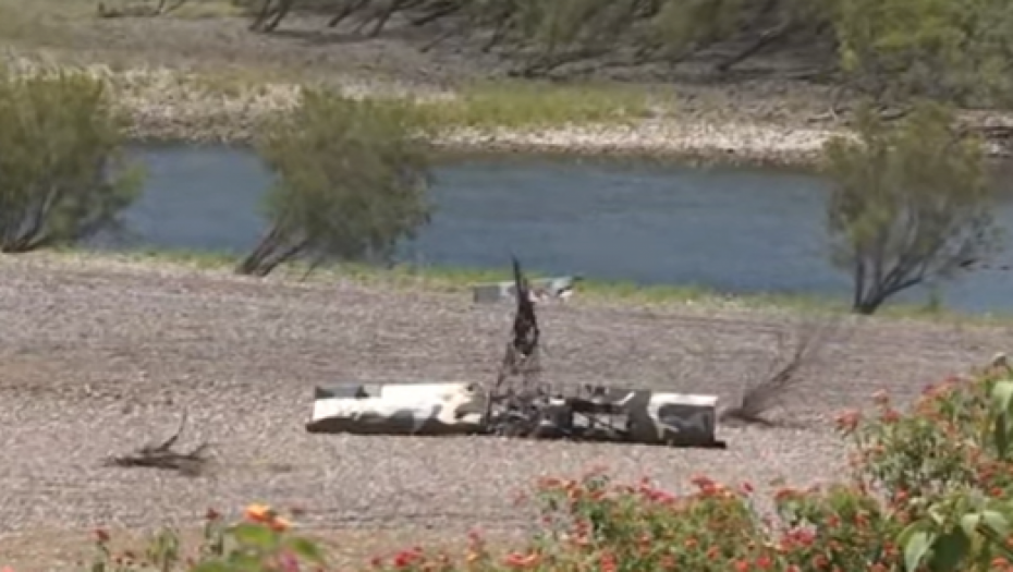 ZAPALIO SE AVION Pao na žice dalekovoda, sumnja se da je među nastradalima i dete (VIDEO)