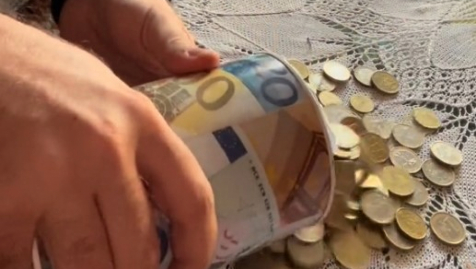 MISLILA DA PRIČA SA DRUGAROM IZ SREDNJE, PA OSTALA BEZ SILNIH PARA: Prevara potresla Balkan, reagovala policija