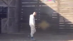 MENSUR NAPUSTIO BELU KUĆU Imao je još jednu dobru ponudu, ali mu je ovo bilo preče