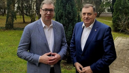 "KONSTATOVALI SMO OBOJICA DA SRBIJA NE SME DA STANE" Vučić se sastao sa Dodikom