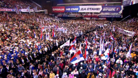 VELIKI BROJ GRAĐANA OSTAO ISPRED SPENSA! Unutra ni igla da stane, masovna podrška građana (FOTO/VIDEO)