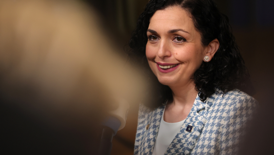 VJOSIN ČOVEK UPERIO PIŠTOLJ U ČELO SLUŽBENIKU AERODROMA U SKOPLJU? Frka jer nije htela da preda kofer, evo šta kažu zvanično