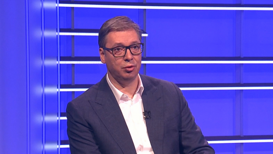 "POZIVAM SVE GRAĐANE DA NIKOGA NE SLUŠAJU I NE PODLEŽU PRITISCIMA" Vučić gost emisije "Prva tema"