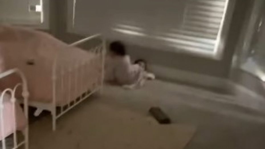ONO KAD MISLITE DA VAM DECA BEZBRIŽNO SPAVAJU Kada je mama ušla u njihovu sobu "noge joj se odsekle" od straha