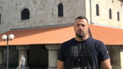 BIVŠI ZADRUGAR SAGRADIO PRAVU IMPERIJU NA CRNOGORSKOM PRIMORJU Postao vlasnik bazena, apartmana, restorana, a zarada mu je ogromna