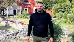 JAVNOST U ŠOKU! Pojavila se nikad viđena fotka Vladimira Tomovića