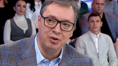 "NAŠE KOMPANIJE DOBIJAJU VEĆE PODSTICAJE"  Vučić otkrio da država ulaže u domaće firme