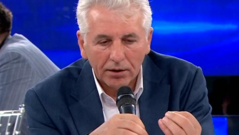 DOLASKOM VUČIĆA JE PITANJE KiM VRAĆENO U ORBITU  Anđelković: "Time se rešava bezbednost Srba na Kosmetu"