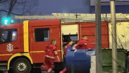 POŽAR U PORODIČNOJ KUĆI Drama u Čačku: Dim je počeo da kulja kroz prozor!